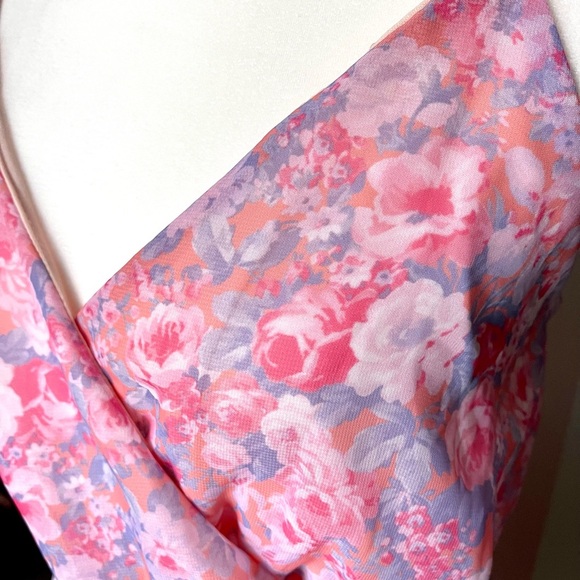 NWOT Floral Dress​ - Picture 7 of 8